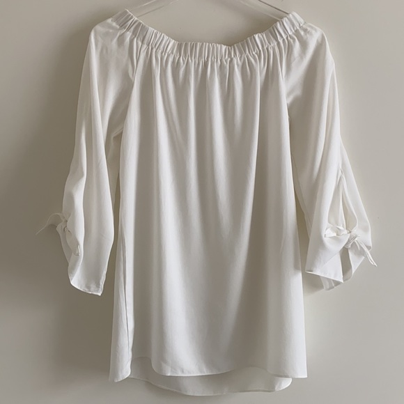 *NWOT* Mustard Seed 3/4 Sleeve Off-Shoulder Blouse - Picture 2 of 15